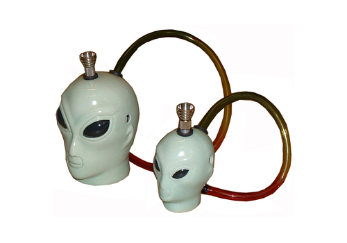 Ceramic Alien Head Bong Medium 15cm